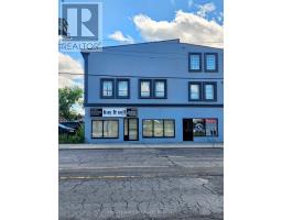 1068 BARTON STREET E, Hamilton, Ontario