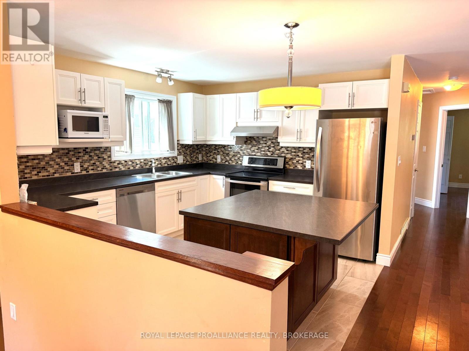 614 Barnsley Crescent, Kingston, Ontario K7M 8X4 - Photo 8 - X13432908