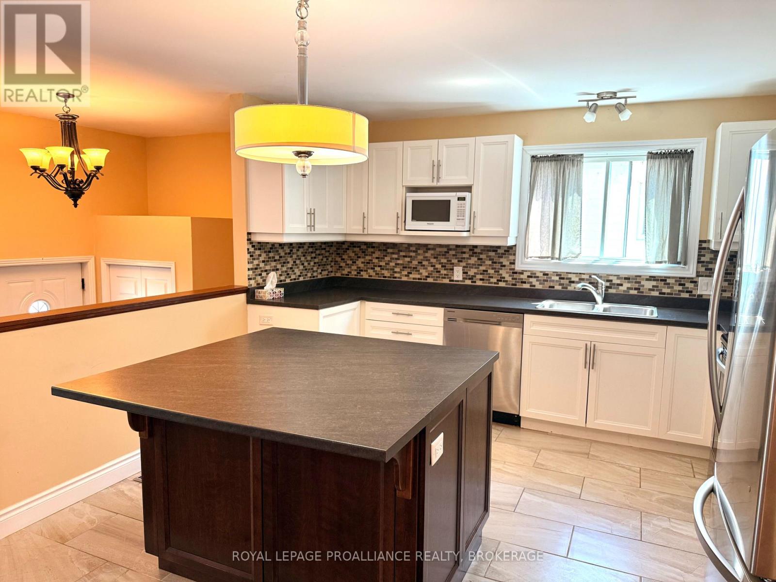 614 Barnsley Crescent, Kingston, Ontario K7M 8X4 - Photo 9 - X13432908
