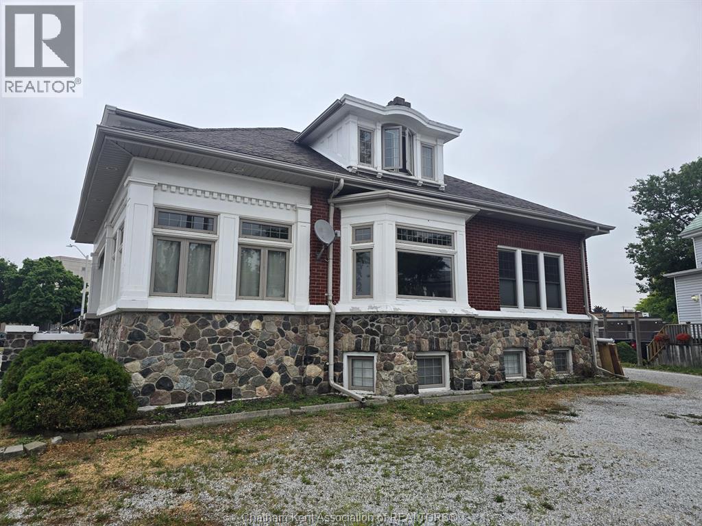 MLS# 26013717: 226 WELLINGTON STREET West, Chatham, Canada
