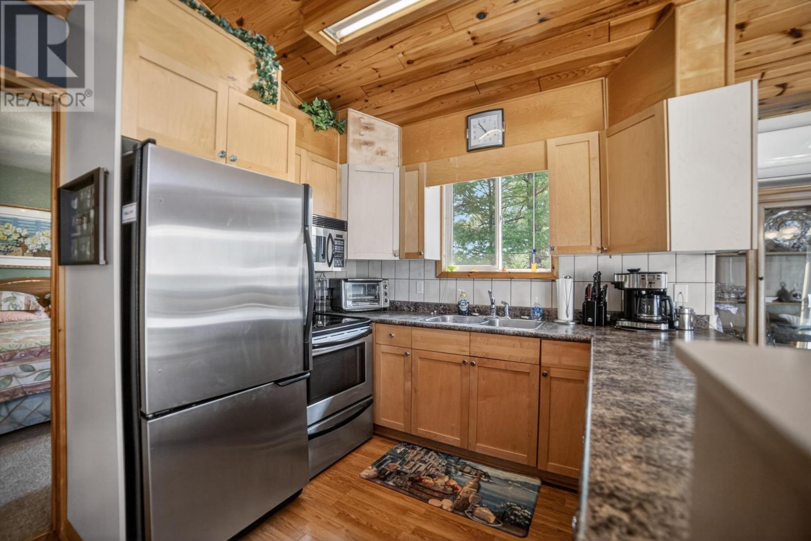 44 Bigstone Bay Lodge, Kirkup Township, Ontario  P9N 3W8 - Photo 11 - TB2601469