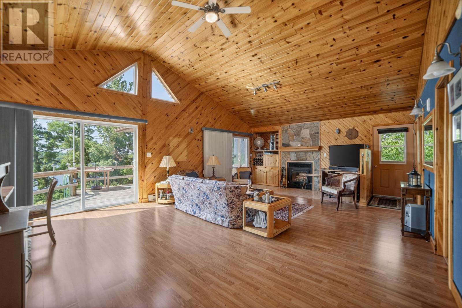 44 Bigstone Bay Lodge, Kirkup Township, Ontario  P9N 3W8 - Photo 9 - TB2601469