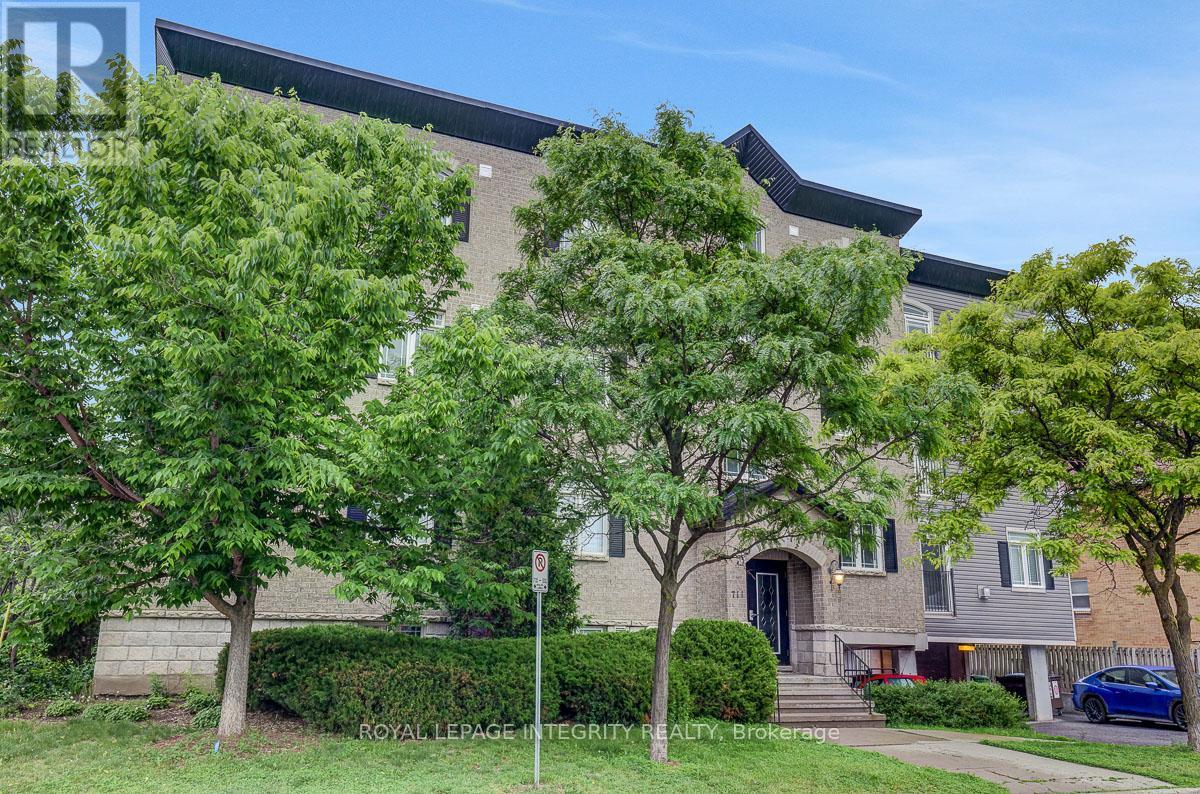 402 - 711 Churchill Avenue N, Ottawa, Ontario  K1Z 5G6 - Photo 2 - X13433136