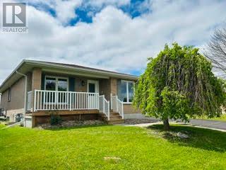 329 Mary Street W, Kawartha Lakes, Ontario  K9V 5X5 - Photo 2 - X12908810