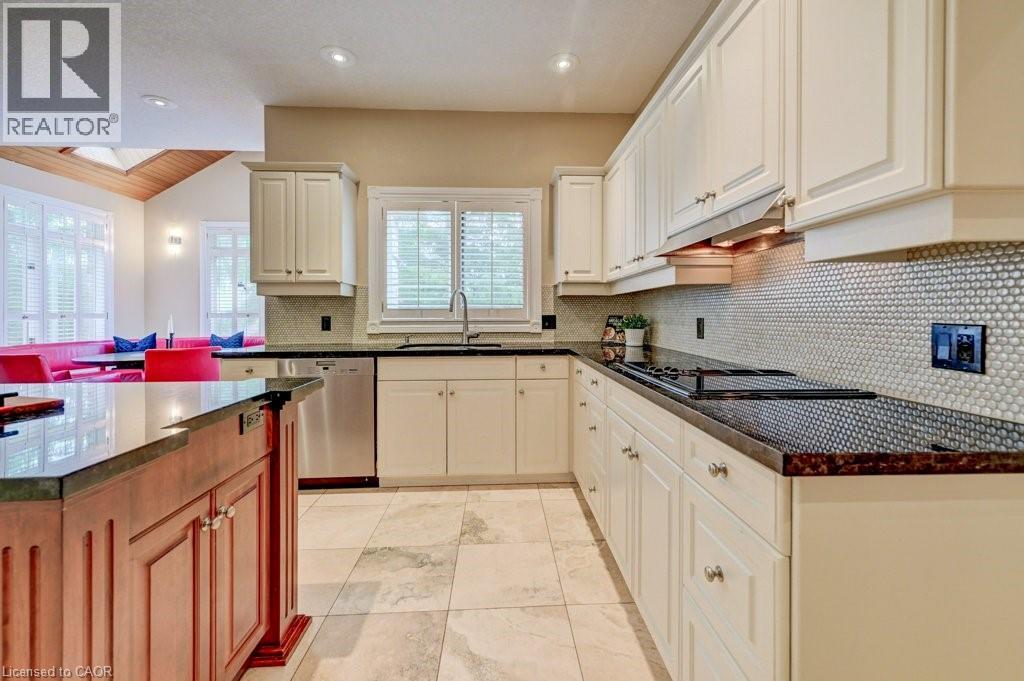 336 Bushwood Court, Waterloo, Ontario  N2T 2E7 - Photo 19 - 40838621