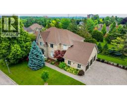 336 BUSHWOOD Court, Waterloo, Ontario