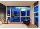 1075 Sunset Drive Unit# PH1, Kelowna, BC V1Y 9Y9