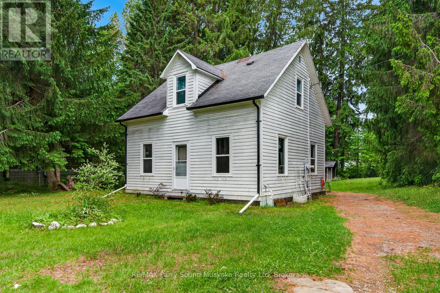 14 VICTORIA STREET W, Seguin, Ontario