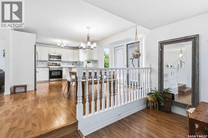 142 Neusch Crescent, Saskatoon, Saskatchewan  S7K 7V3 - Photo 10 - SK039106