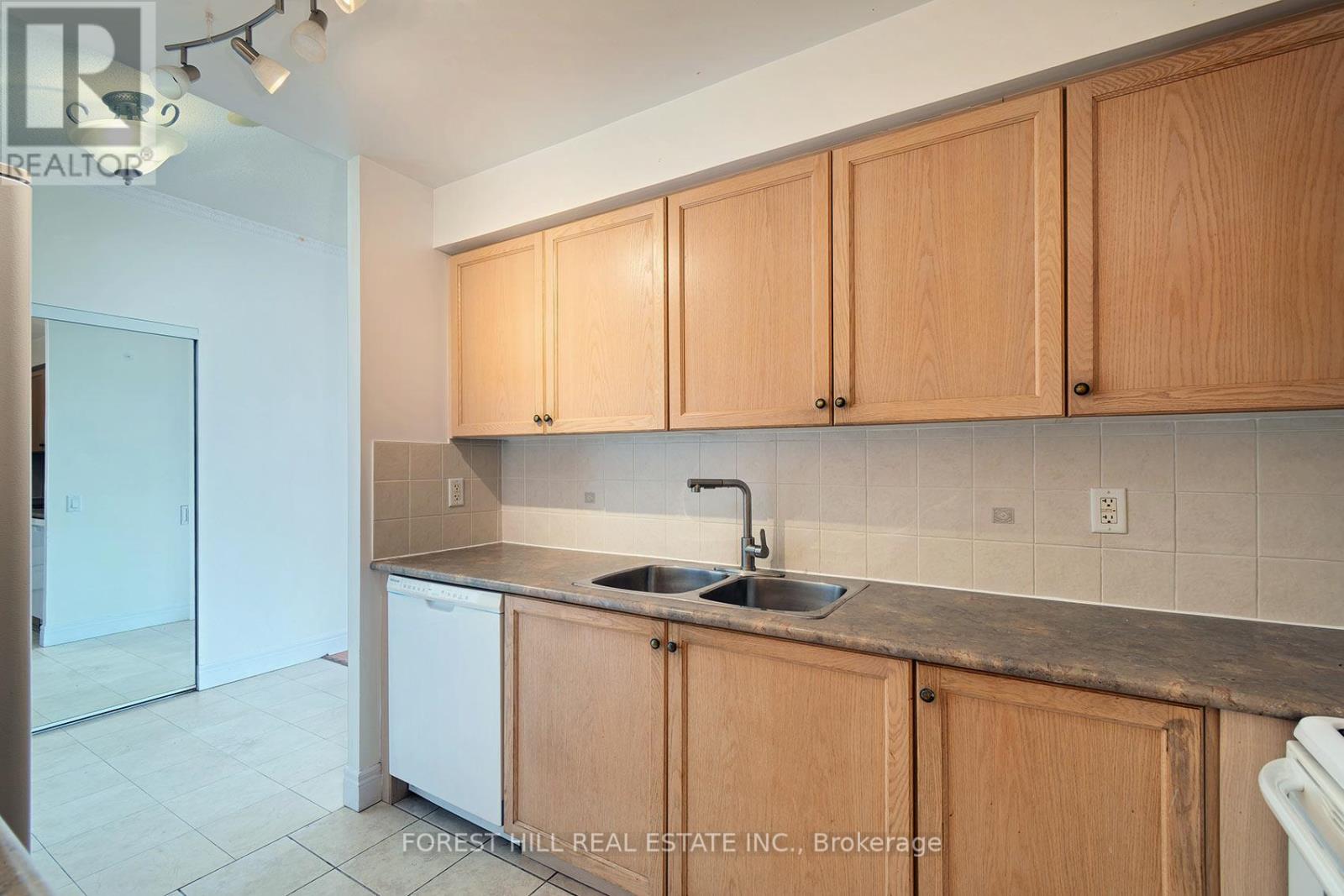 805 - 1 CLAIRTRELL ROAD Toronto (Willowdale East), ON M2N 7H6