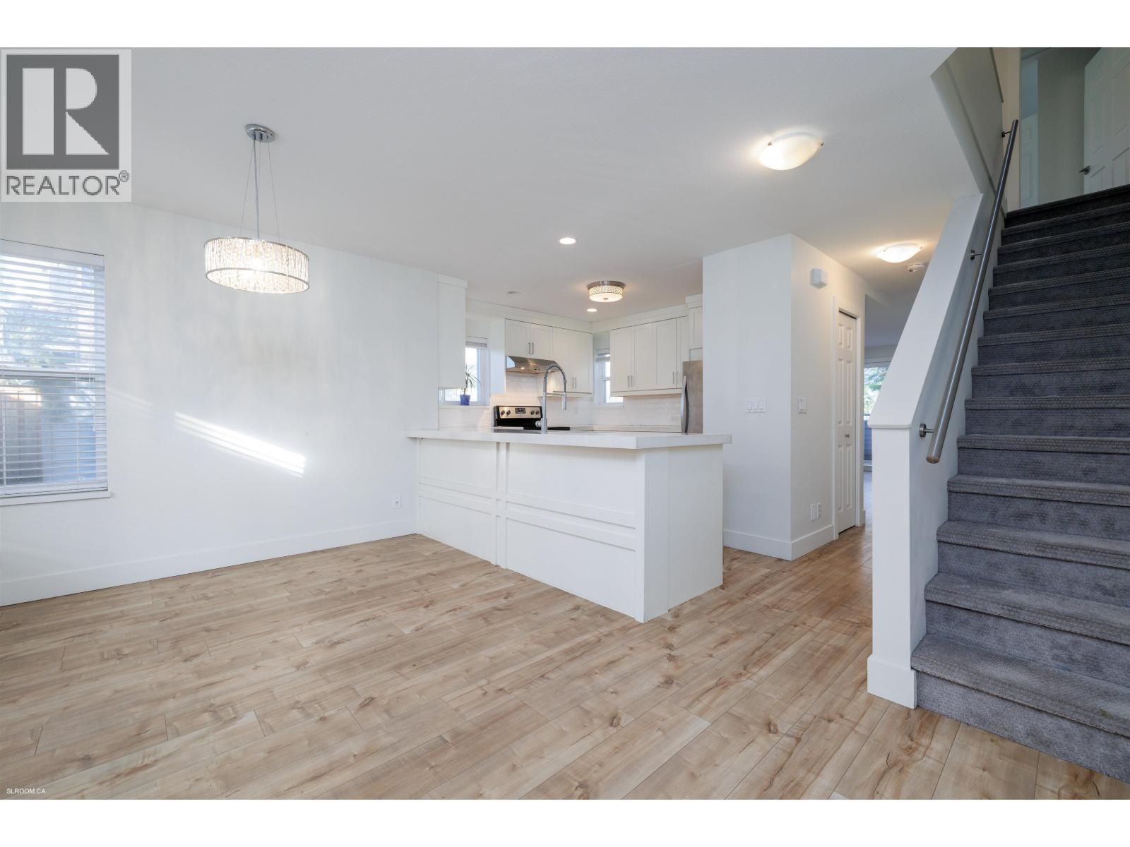 140 SHORELINE CIRCLE, Port Moody, British Columbia