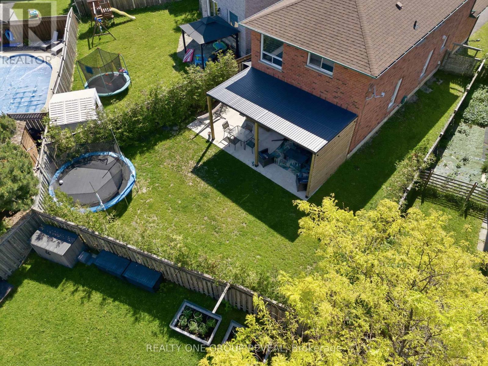46 Fieldcrest Avenue, Clarington, Ontario  L1E 2X5 - Photo 2 - E13432958