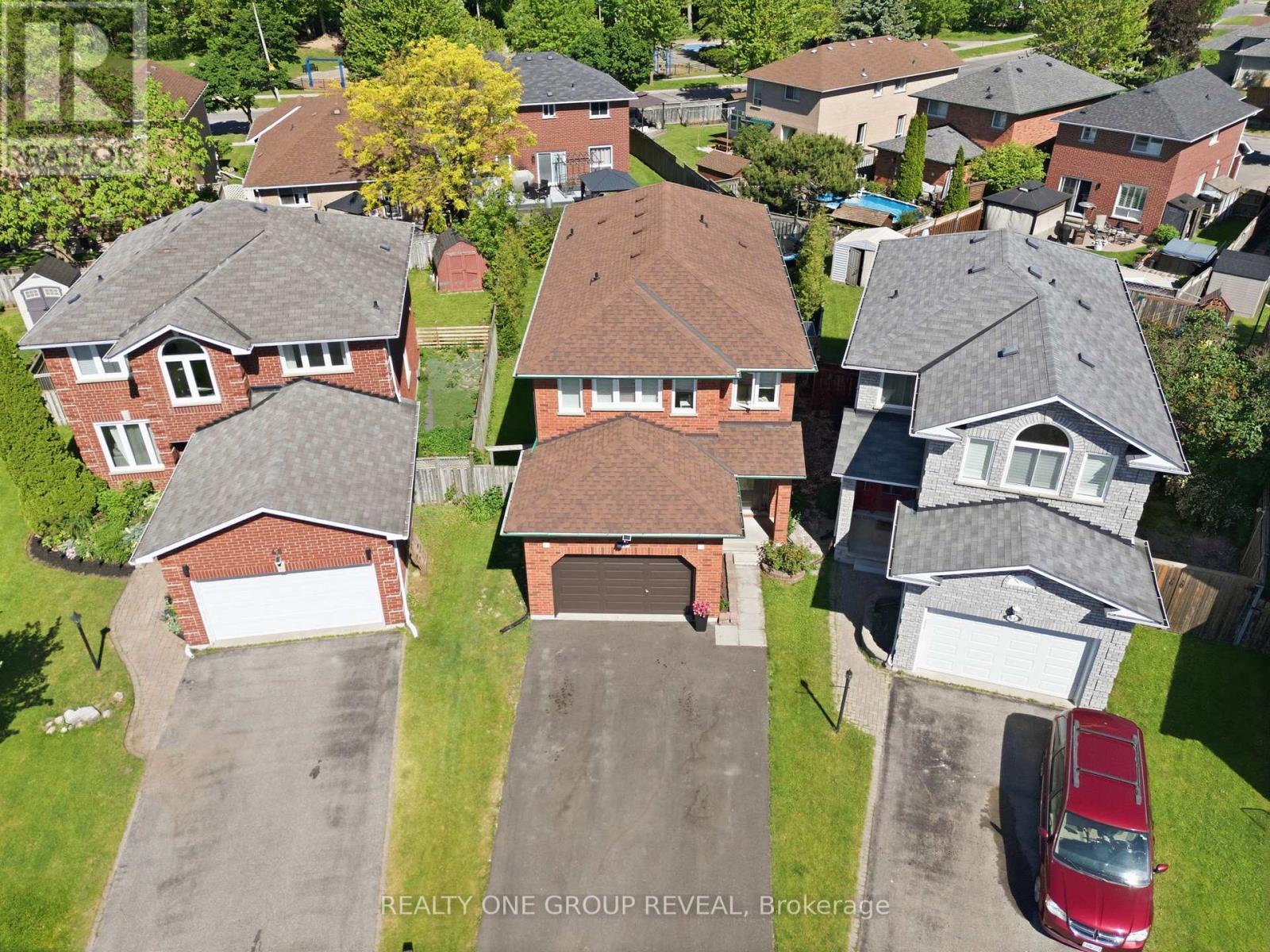 46 Fieldcrest Avenue, Clarington, Ontario  L1E 2X5 - Photo 3 - E13432958