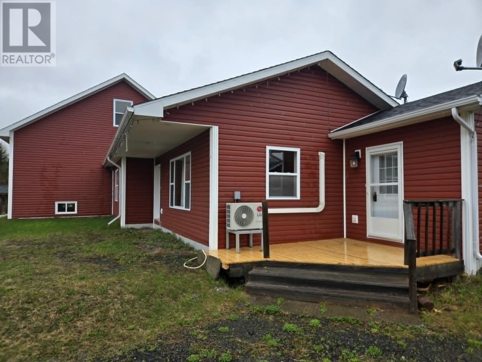 154 Sandy Point Road, Norris Arm, Newfoundland & Labrador  A0G 3M0 - Photo 2 - 1298588