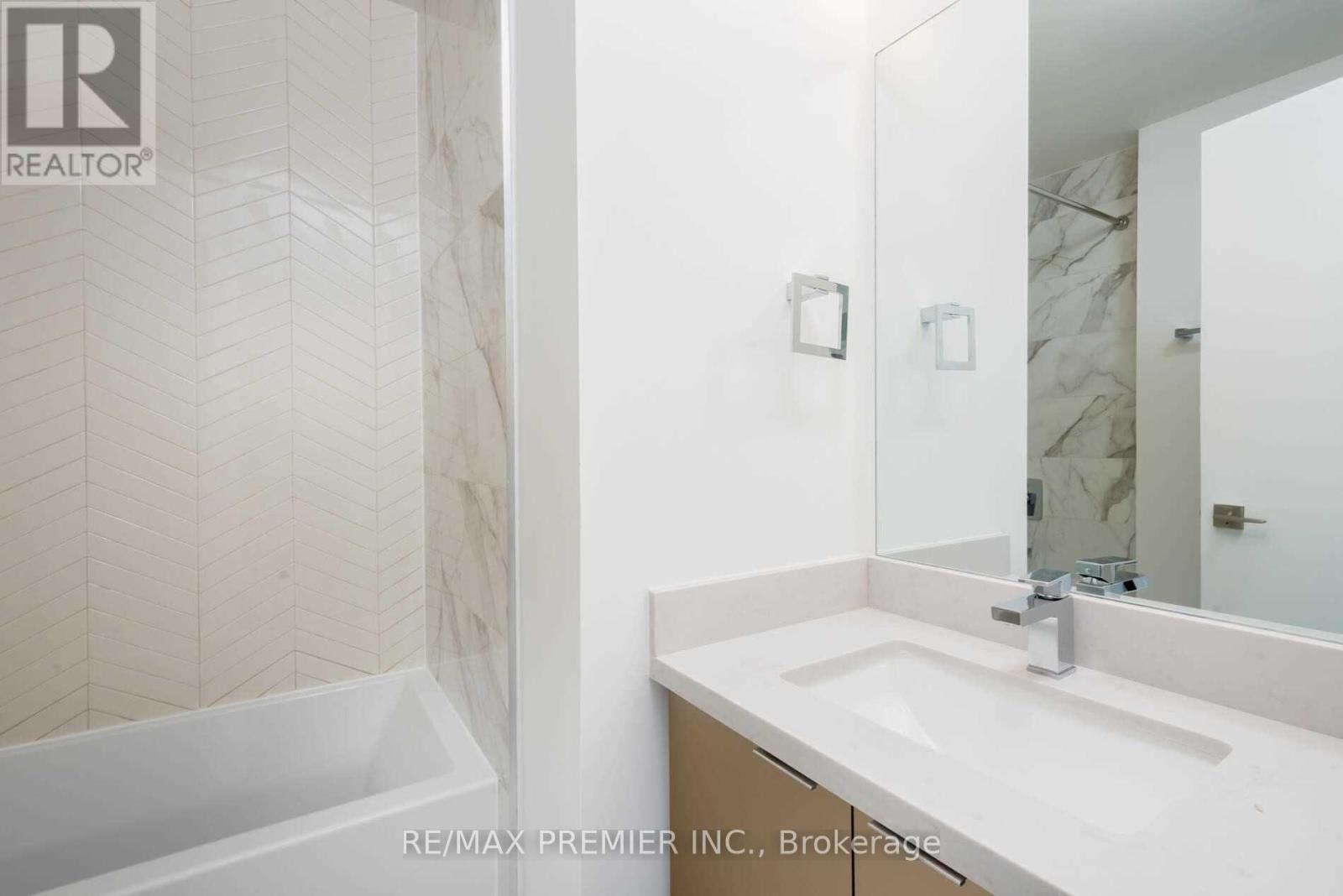 3007 - 2908 Highway 7, Vaughan, Ontario  L4K 0K5 - Photo 10 - N13433052