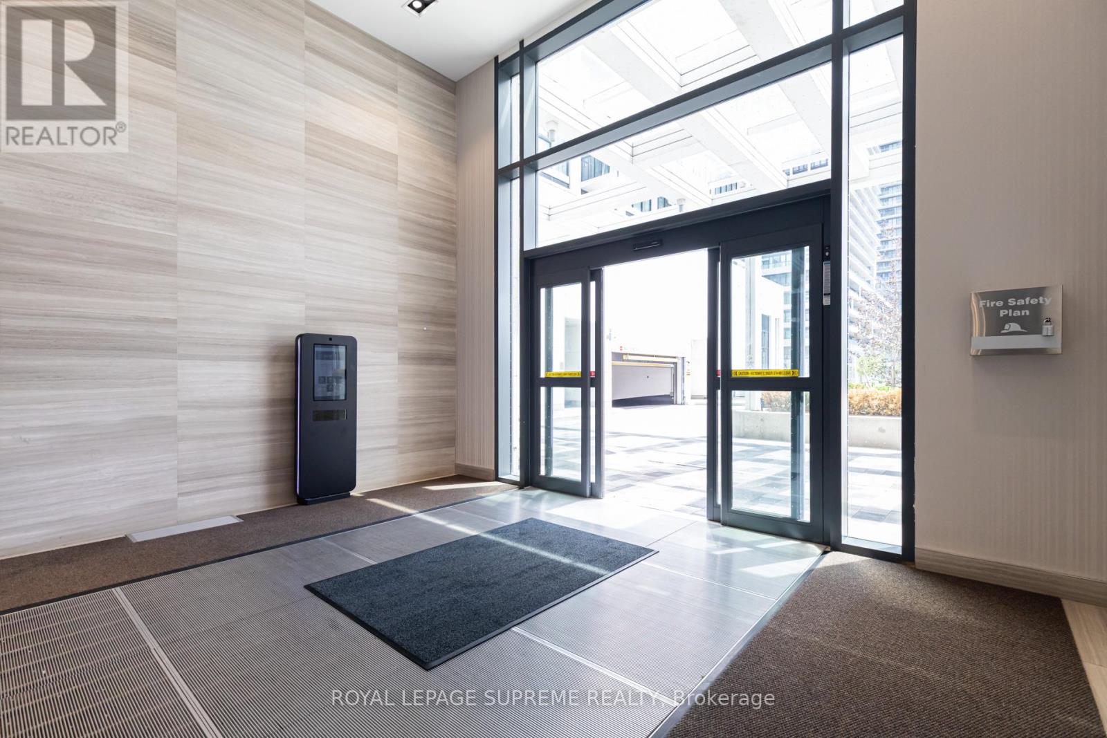 1407 - 9000 Jane Street, Vaughan, Ontario  L4K 0M6 - Photo 5 - N13433078