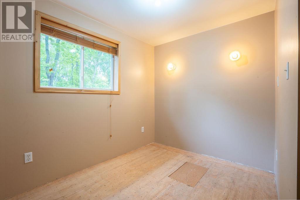 1088 Four Seasons Dr, Sault Ste. Marie, Ontario  P0S 1E0 - Photo 44 - SM261401