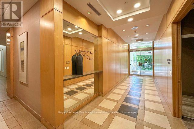 722 - 18 Mondeo Drive, Toronto, Ontario  M1P 5C8 - Photo 7 - E13433174