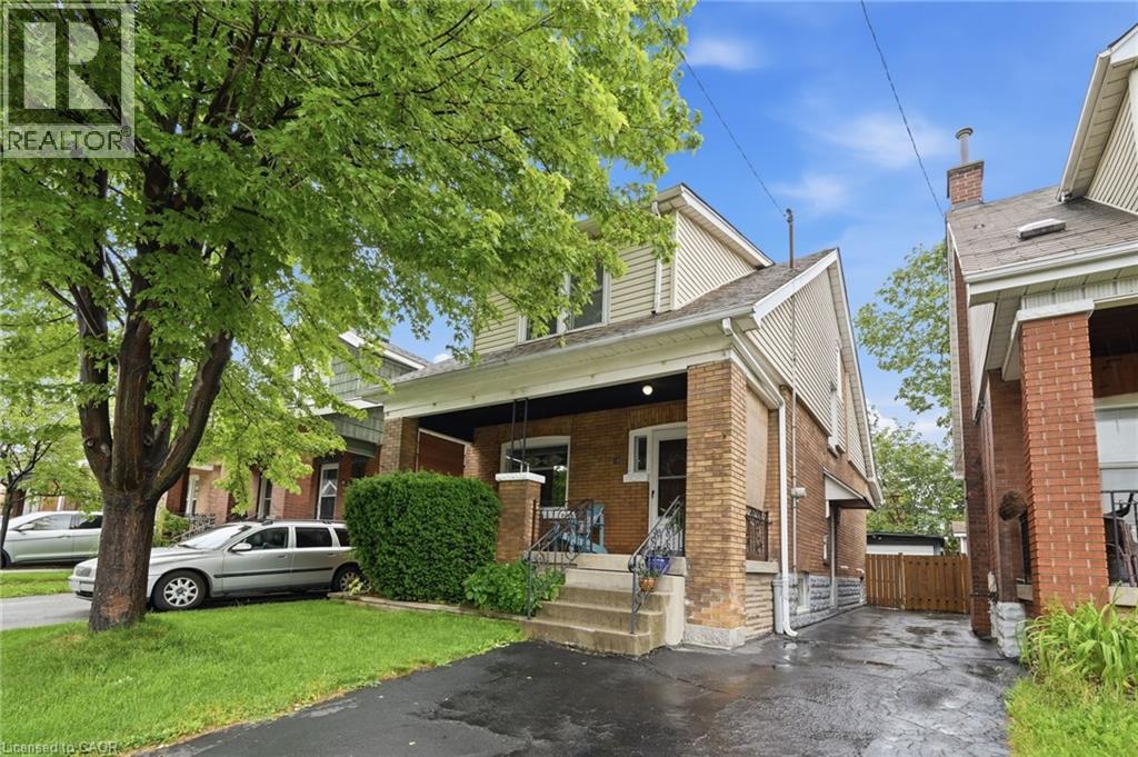 16 CONNAUGHT Avenue N, Hamilton, Ontario