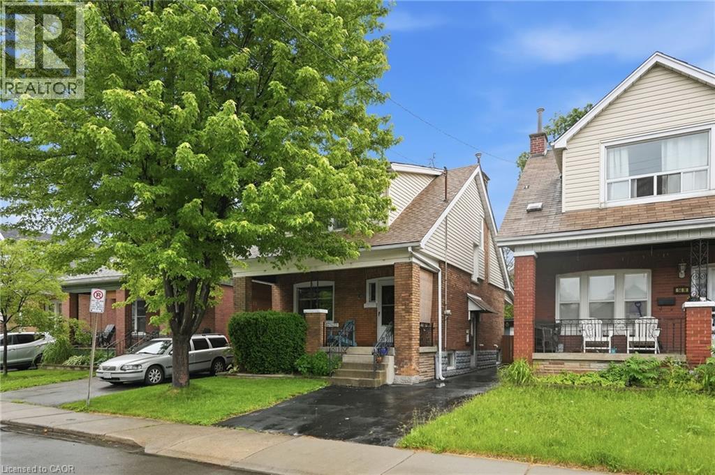 16 Connaught Avenue N, Hamilton, Ontario  L8L 6Y7 - Photo 4 - 40838939