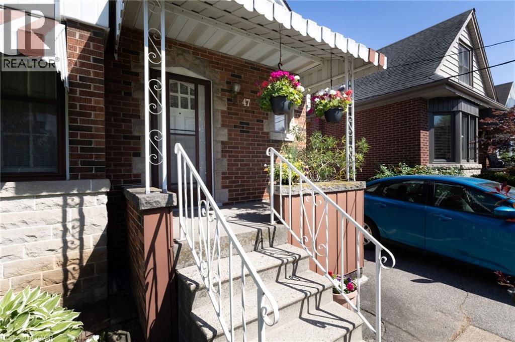 47 Crosthwaite Avenue S, Hamilton, Ontario  L8K 2T9 - Photo 7 - 40837634