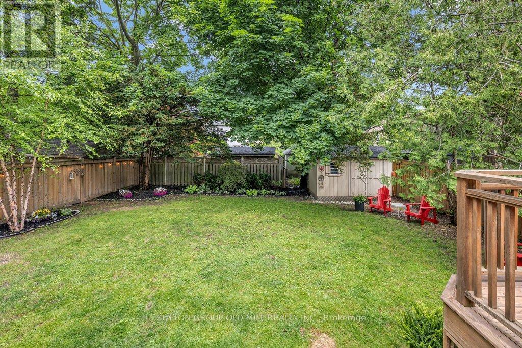 38 Edgemore Drive, Toronto, Ontario  M8Y 2N3 - Photo 39 - W13432944