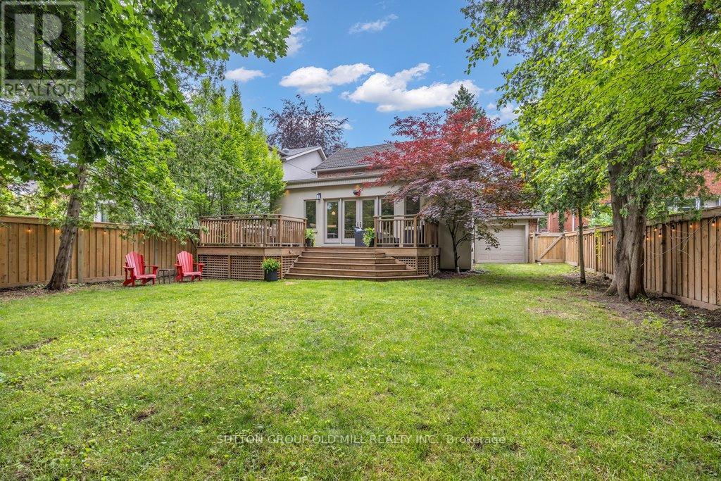 38 Edgemore Drive, Toronto, Ontario  M8Y 2N3 - Photo 41 - W13432944