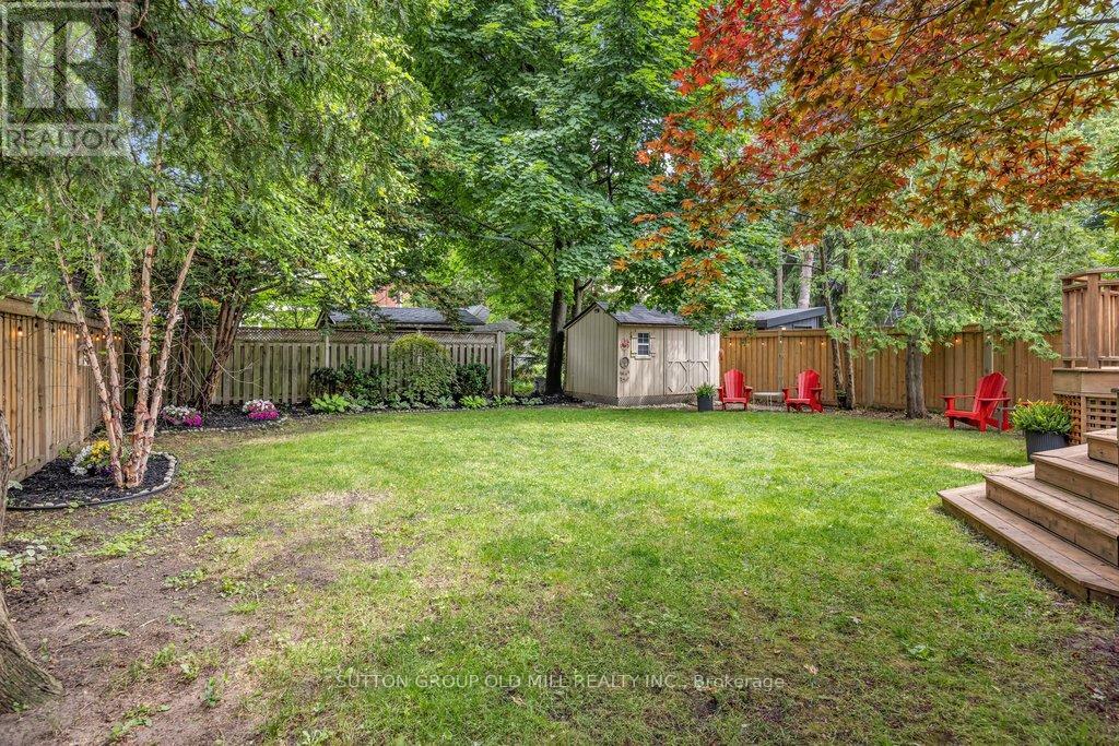 38 Edgemore Drive, Toronto, Ontario  M8Y 2N3 - Photo 42 - W13432944