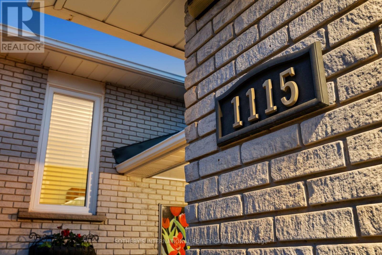 1115 Havendale Boulevard, Burlington, Ontario  L7P 3E2 - Photo 4 - W13432968