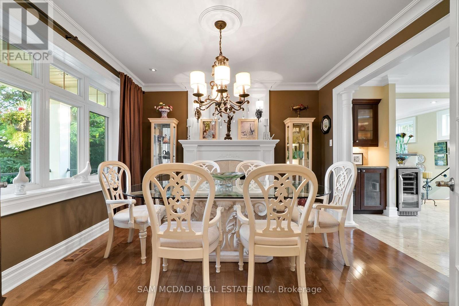 1522 Glenhill Crescent, Mississauga, Ontario  L5H 3C5 - Photo 7 - W13433110