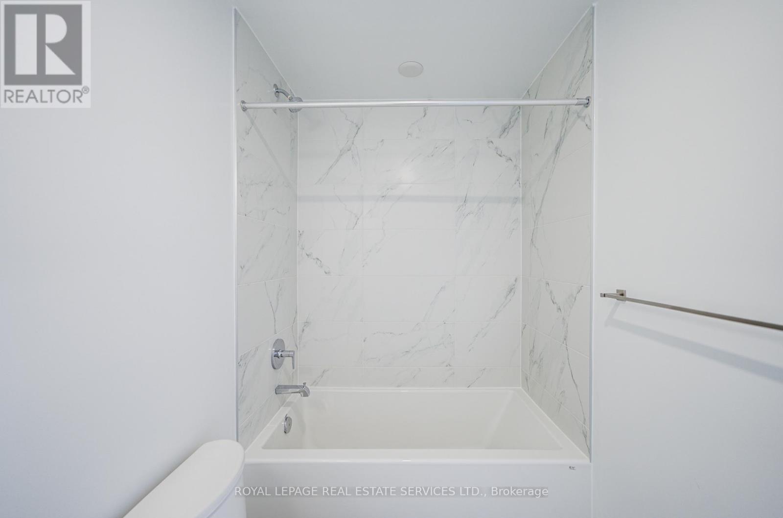 822 - 395 Dundas Street W, Oakville, Ontario  L6M 5R8 - Photo 24 - W13427716