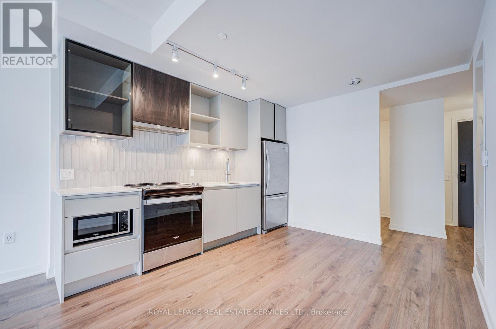 822 - 395 Dundas Street W, Oakville, Ontario  L6M 5R8 - Photo 6 - W13427716
