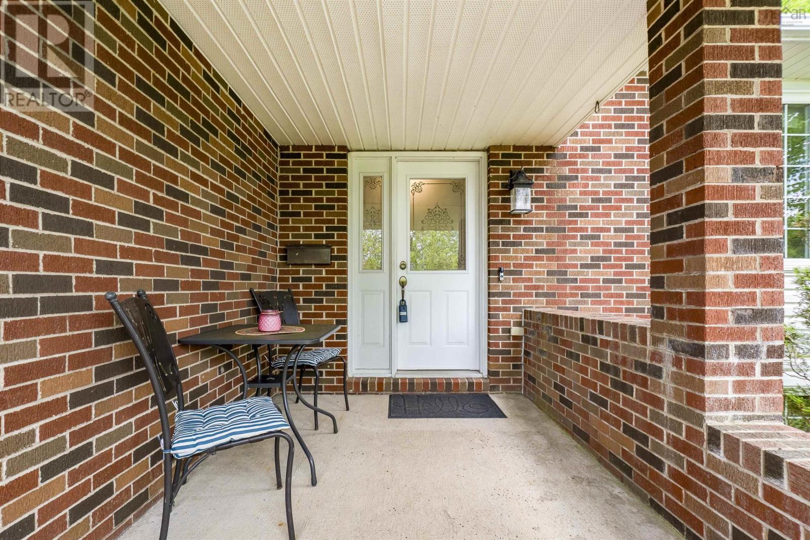 71 Diana Grace Avenue, Dartmouth, Nova Scotia  B2W 6A2 - Photo 3 - 202614133