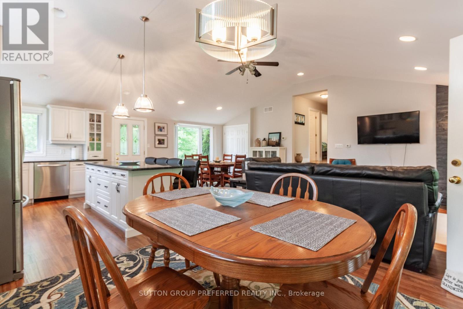 3270 Colin Street, Malahide, Ontario  N5H 2R2 - Photo 21 - X13433350