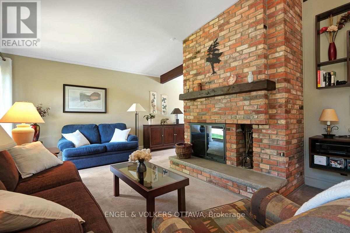 1131 Cameo Drive, Ottawa, Ontario  K2C 1Y6 - Photo 12 - X13433150