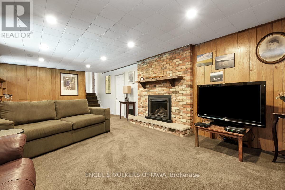 1131 Cameo Drive, Ottawa, Ontario  K2C 1Y6 - Photo 37 - X13433150