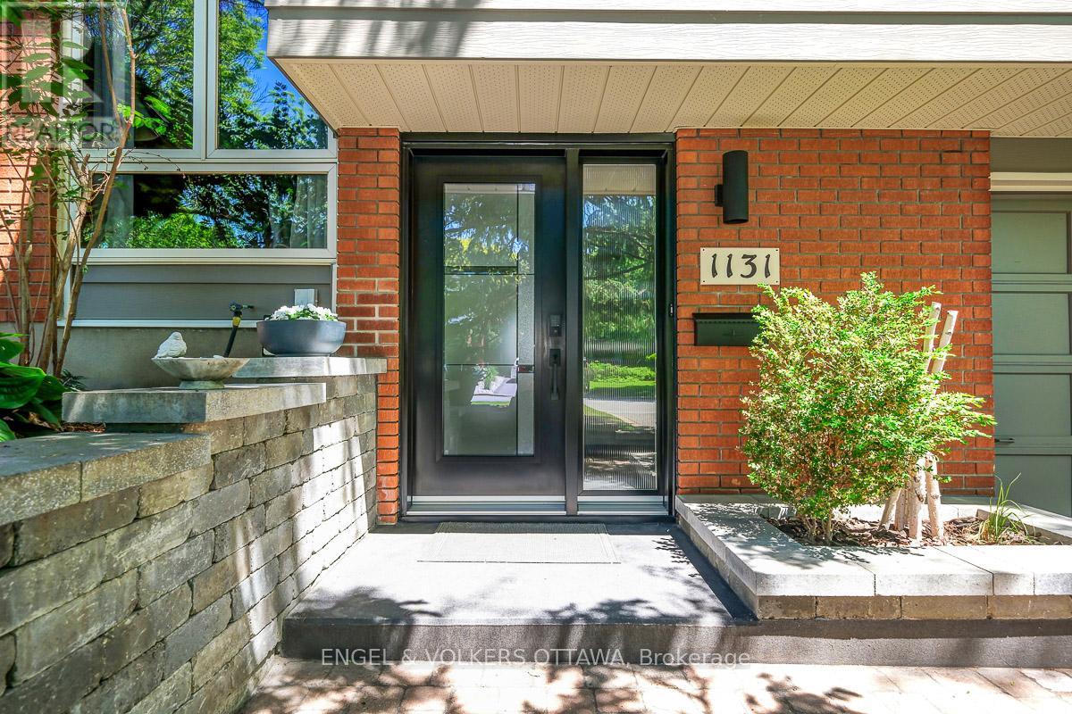 1131 Cameo Drive, Ottawa, Ontario  K2C 1Y6 - Photo 6 - X13433150