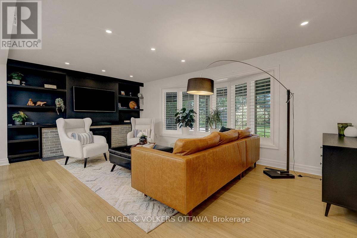 54 Qualicum Street, Ottawa, Ontario  K2H 7H4 - Photo 6 - X13433346