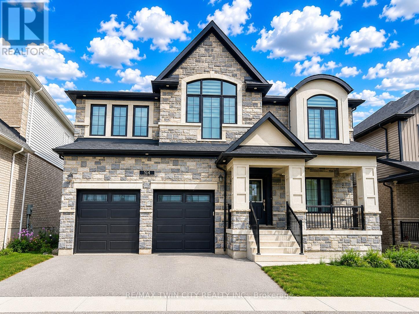 514 Bridgemill Crescent, Kitchener, Ontario  N2A 0A3 - Photo 1 - X13432926