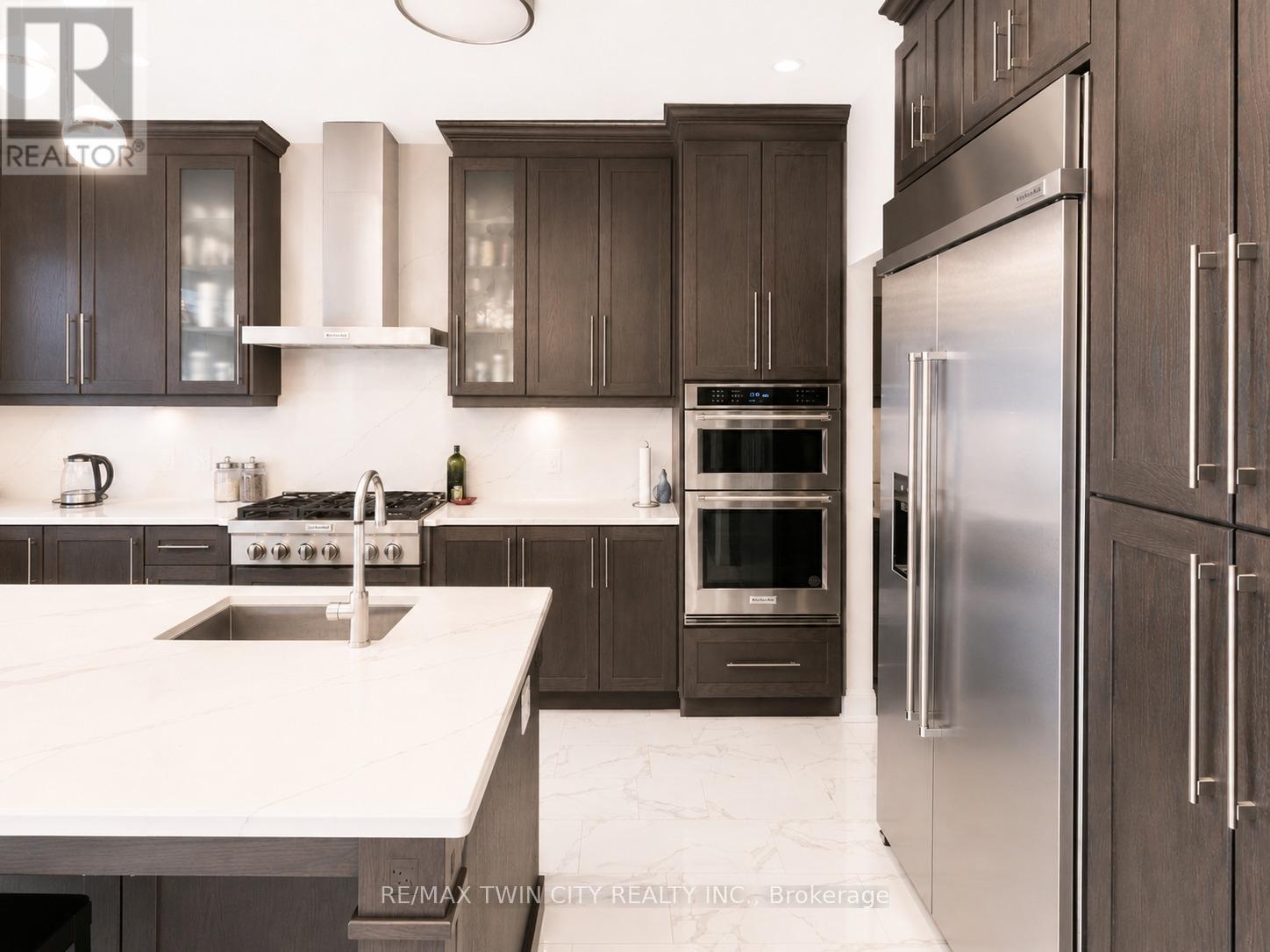 514 Bridgemill Crescent, Kitchener, Ontario  N2A 0A3 - Photo 9 - X13432926