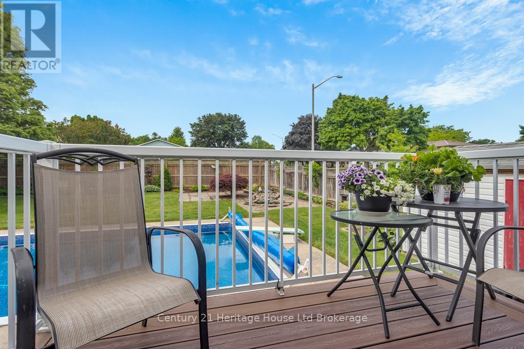233 Diefenbaker Drive, Woodstock, Ontario  N4S 8K1 - Photo 15 - X13433334