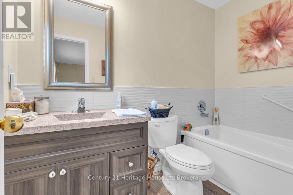 233 Diefenbaker Drive, Woodstock, Ontario  N4S 8K1 - Photo 25 - X13433334
