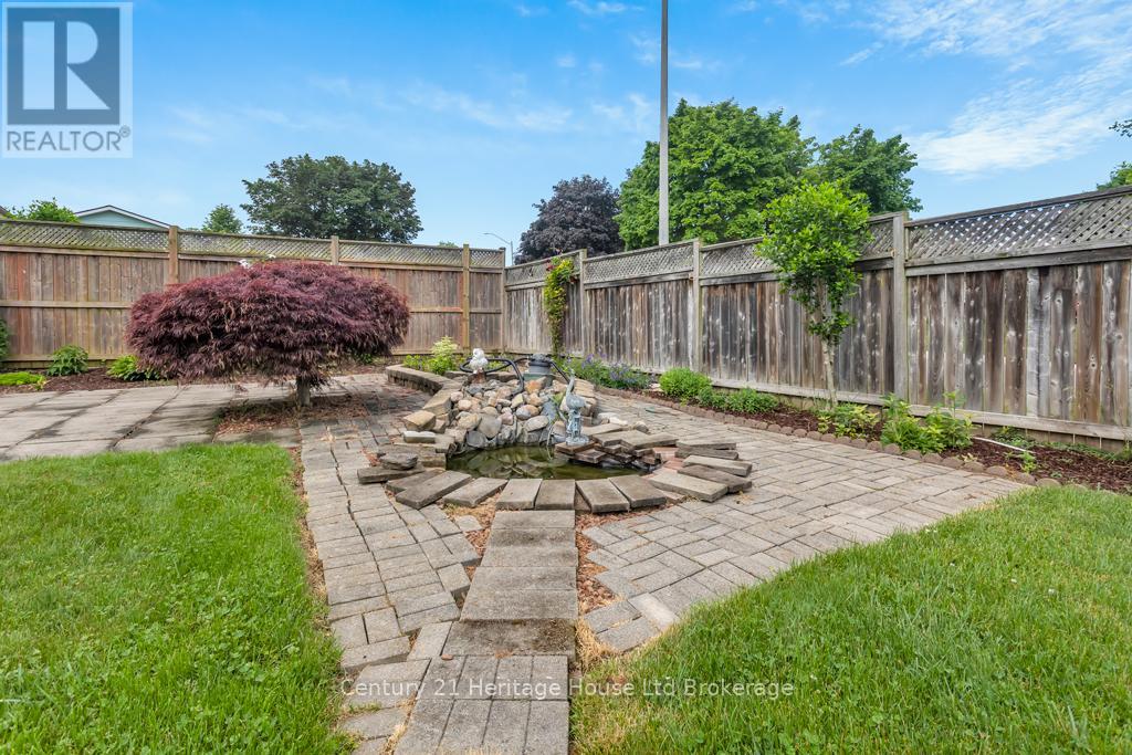 233 Diefenbaker Drive, Woodstock, Ontario  N4S 8K1 - Photo 32 - X13433334