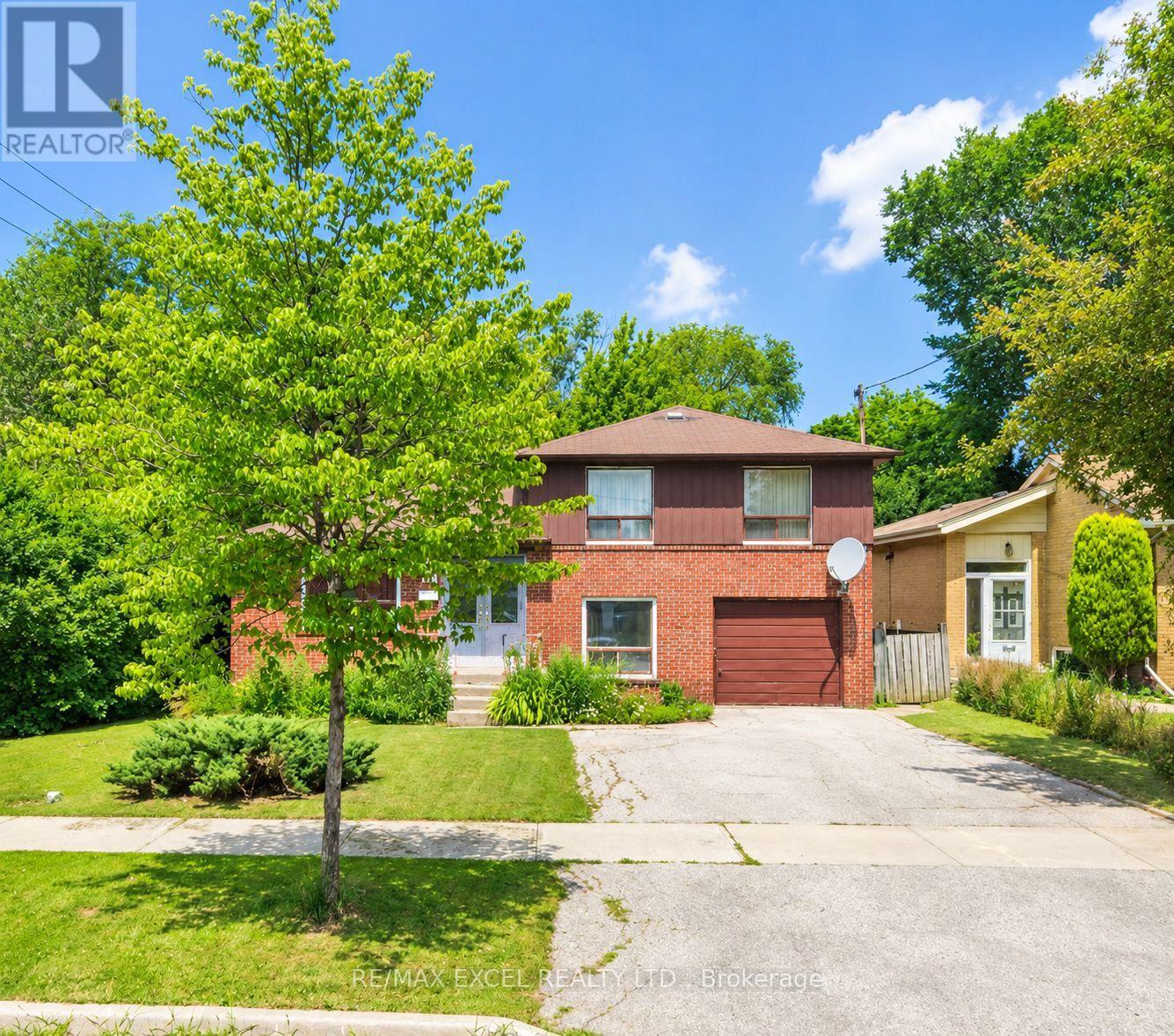 114 Connaught Avenue, Toronto, Ontario  M2M 1H2 - Photo 5 - C13433322