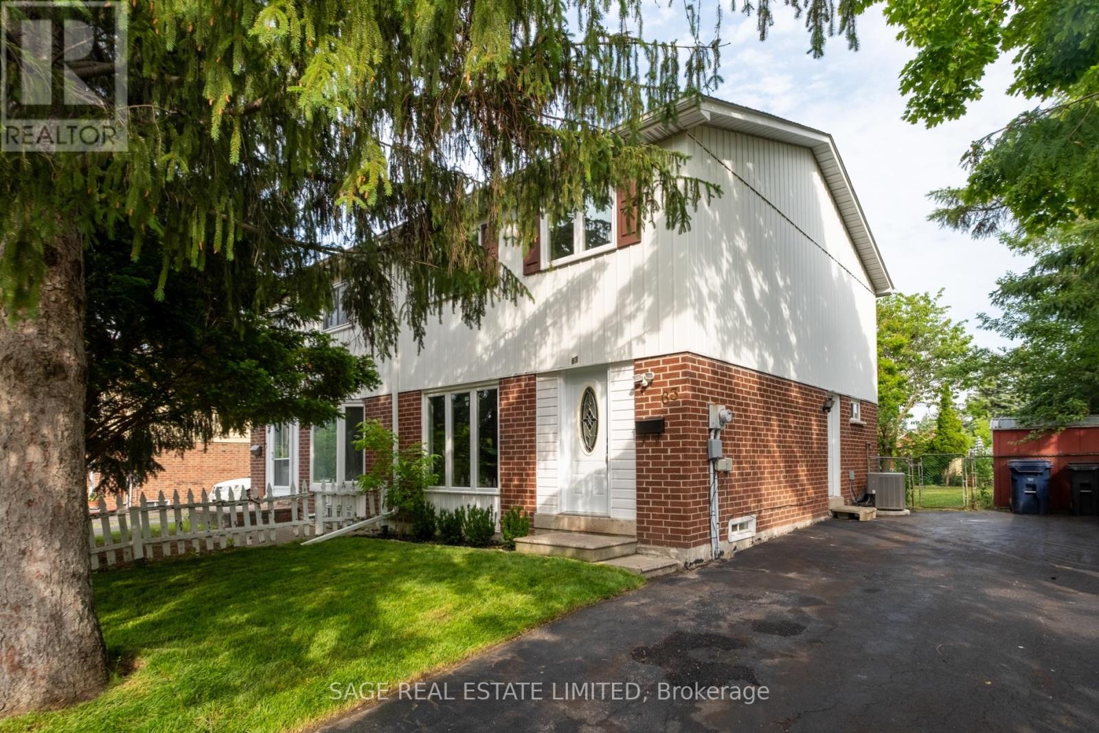 63 Burkwood Crescent, Toronto, Ontario  M1B 1N9 - Photo 2 - E13433292