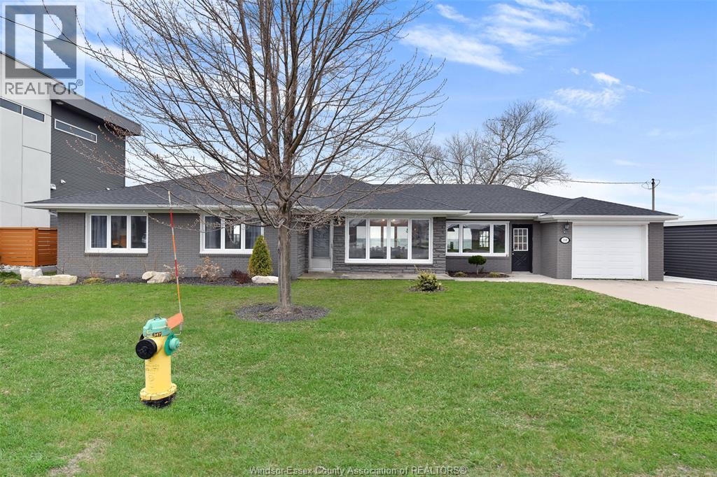 MLS# 26013197: 208 ROBSON ROAD, Leamington, Canada