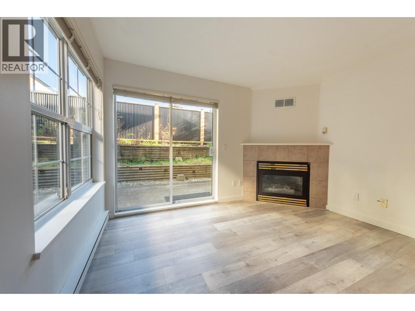 35 689 Park Road, Gibsons, British Columbia  V0N 1V7 - Photo 4 - R3110027