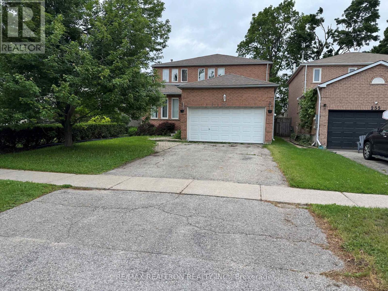 253 Hickling Trail, Barrie, Ontario  L4M 5W9 - Photo 1 - S13433222