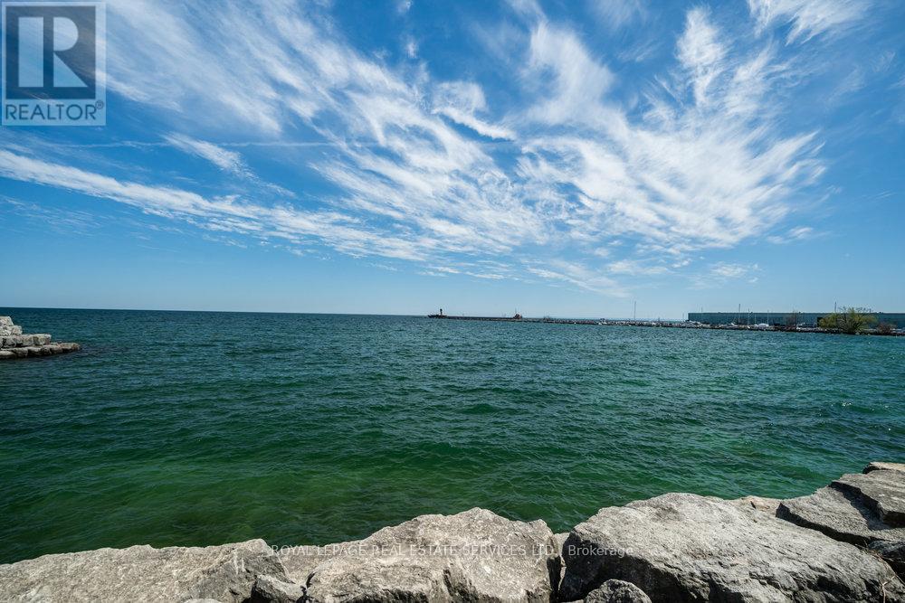 115 St Lawrence Drive, Mississauga, Ontario  L5G 4V2 - Photo 45 - W13428176