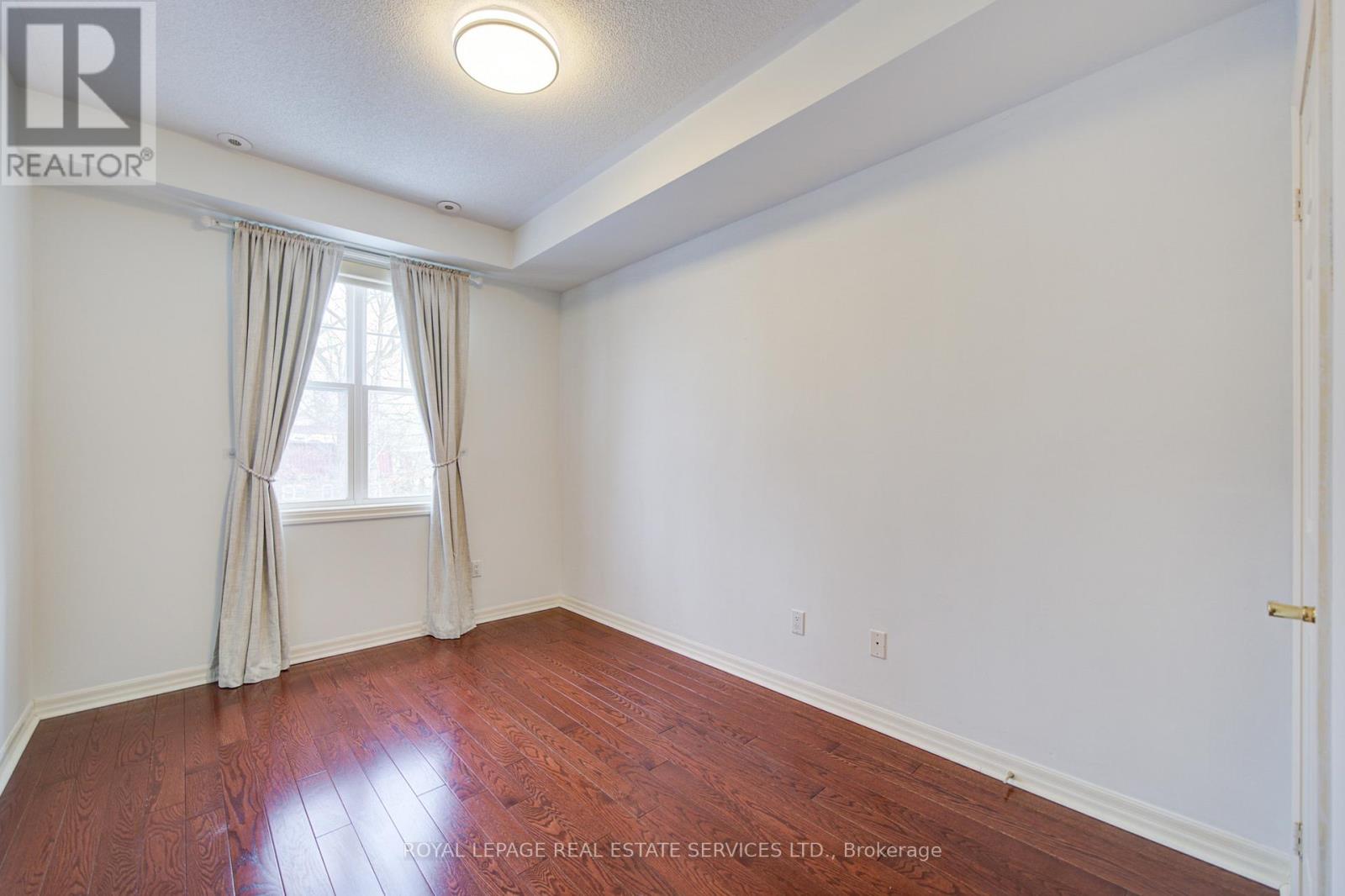 115 St Lawrence Drive, Mississauga, Ontario  L5G 4V2 - Photo 24 - W13428176